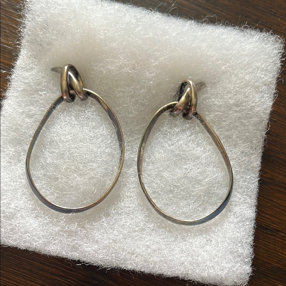 Stella & Dot Silver Stacy Knot Hoop Earrings
